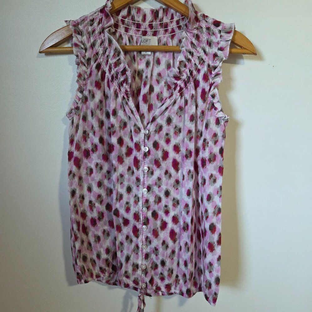 EUC LOFT PRINTED SPLIT V NECK RUFFLED SEAM SLEEVELESS BUTTON DOWN TOP SIZE XS